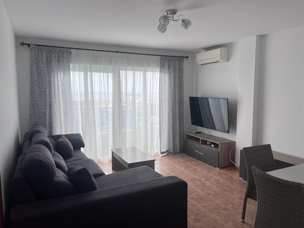 Apartamentos La Caleta Caleta De Velez Dış mekan fotoğraf