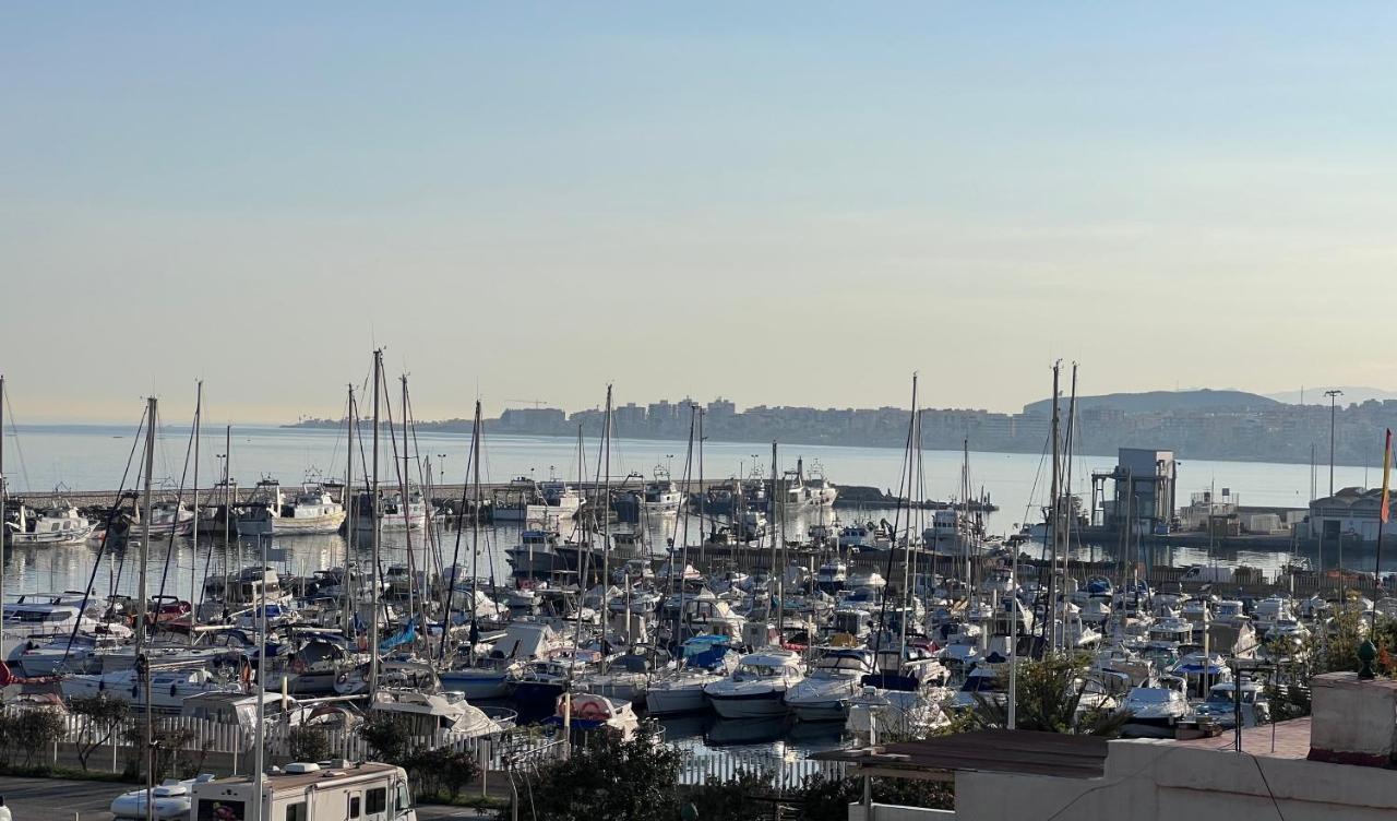 Apartamentos La Caleta Caleta De Velez Dış mekan fotoğraf